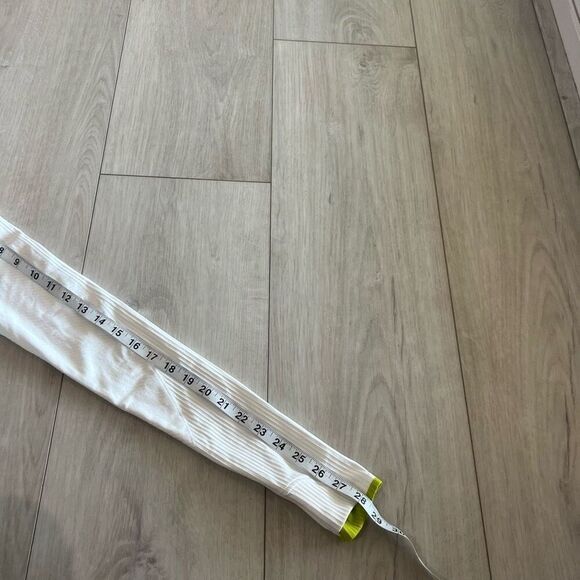 Athleta Flurry Balaclava Seamless Hoodie White Size xs Missing drawstring - Picture 4 of 8